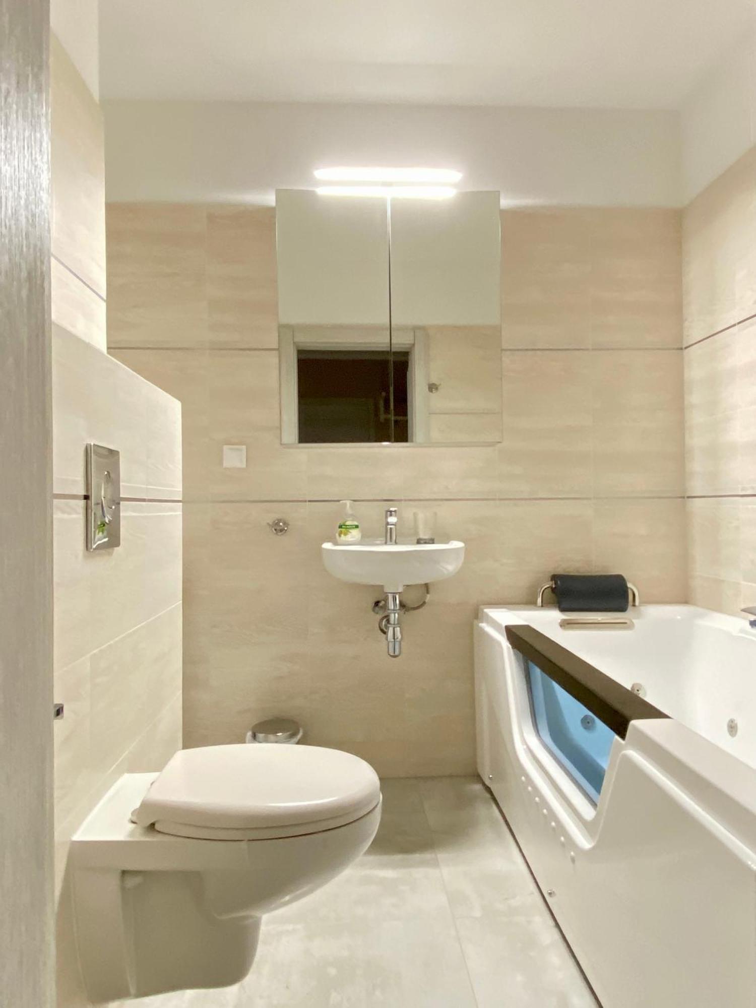 Apartament Raginisa By Prestige Home Stettino Esterno foto